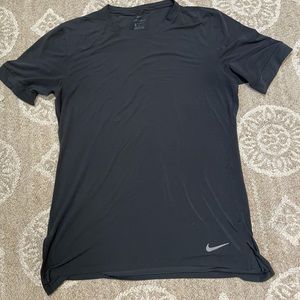 Nike drop hem performance tee